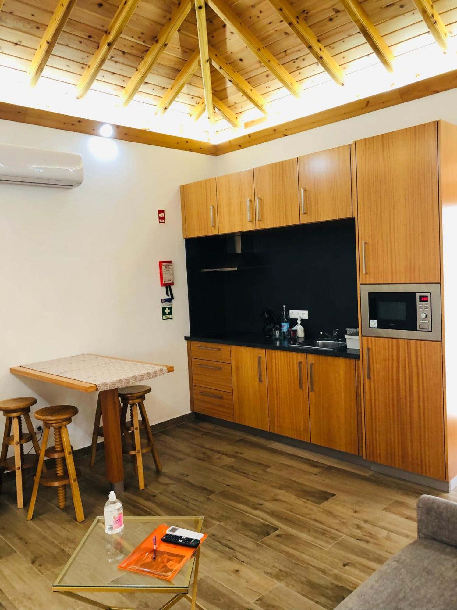 Amu- Apartamentos Misterios Da Urzelina Экстерьер фото