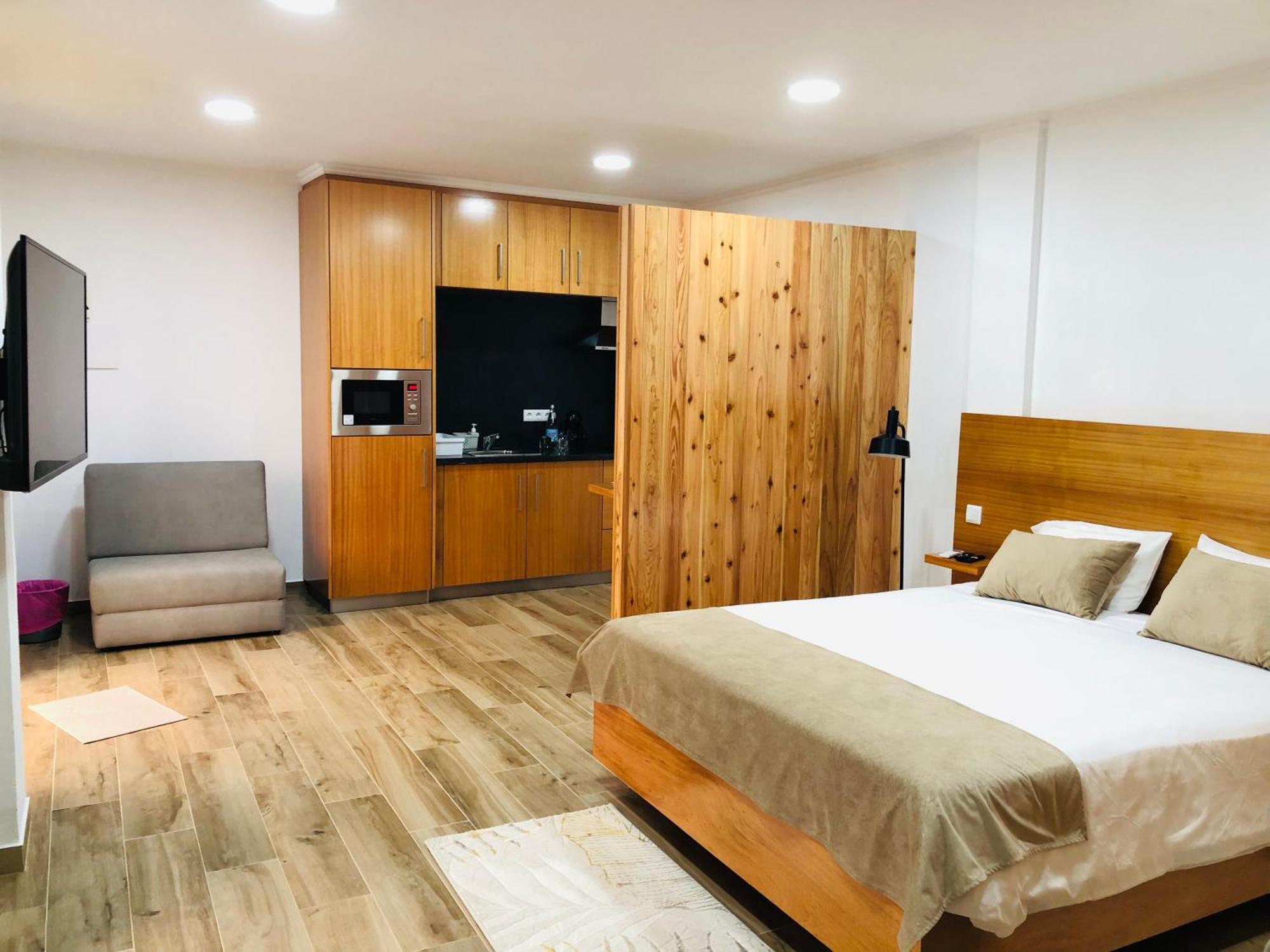 Amu- Apartamentos Misterios Da Urzelina Экстерьер фото